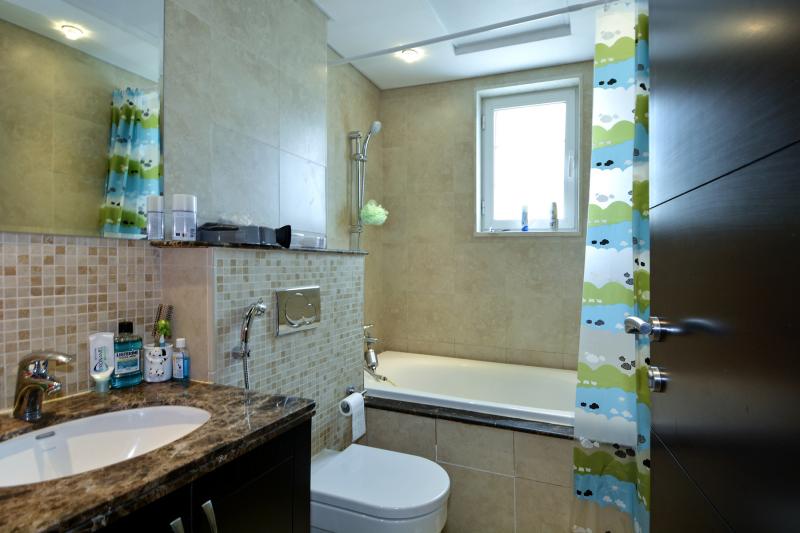 3 Bedrooms Villa in Legacy