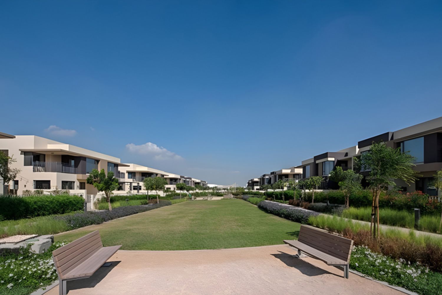 4 Bedrooms Villa in Maple 3