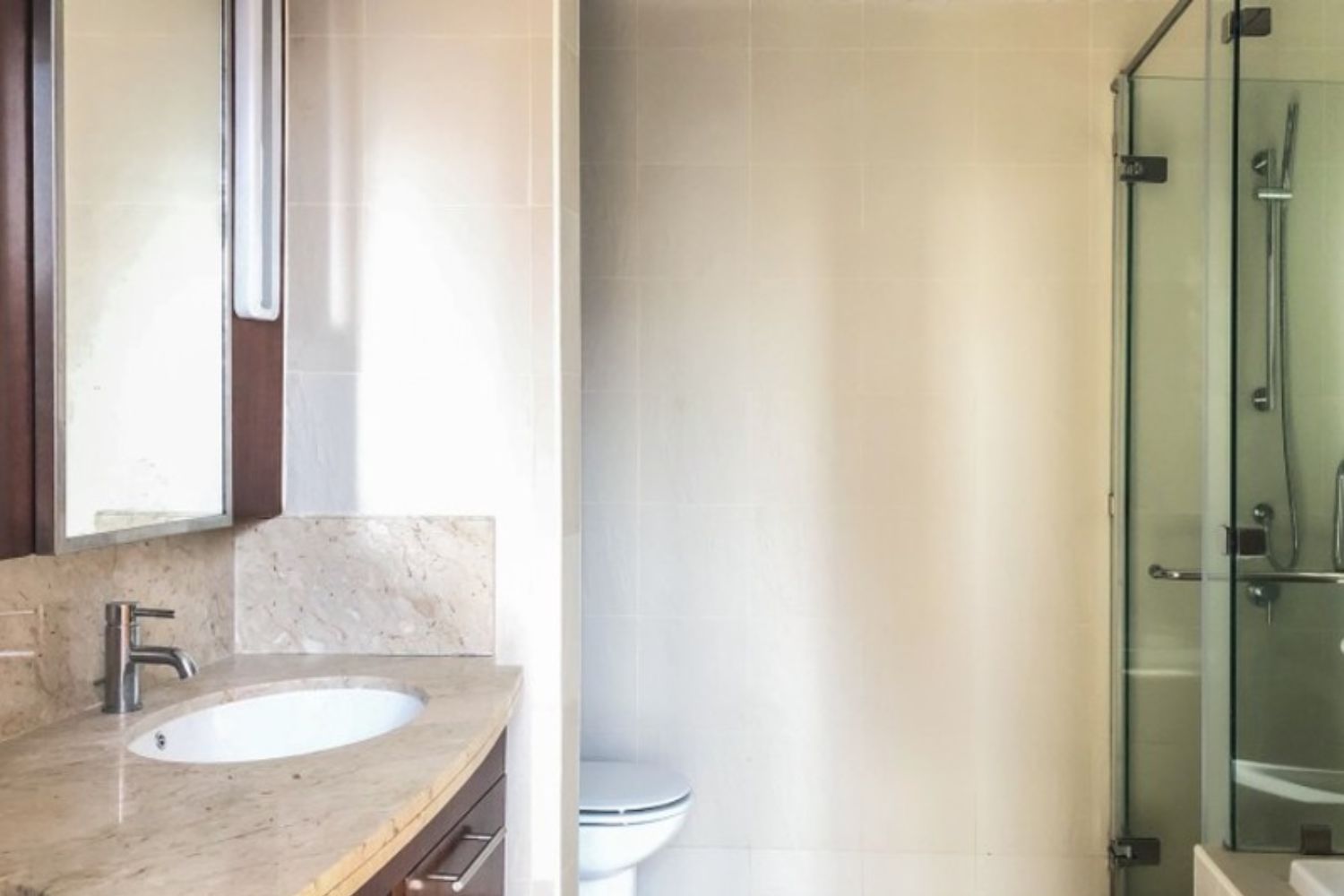 3 Bedrooms Apartment in Standpoint Tower 1