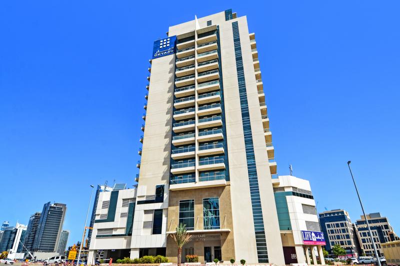 1 Bedroom Apartment in Mayfair Residency