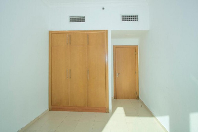 1 Bedroom Apartment in Mayfair Residency