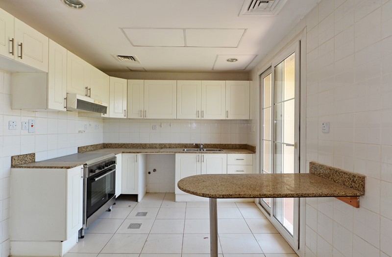 3 Bedrooms Villa in Springs 6