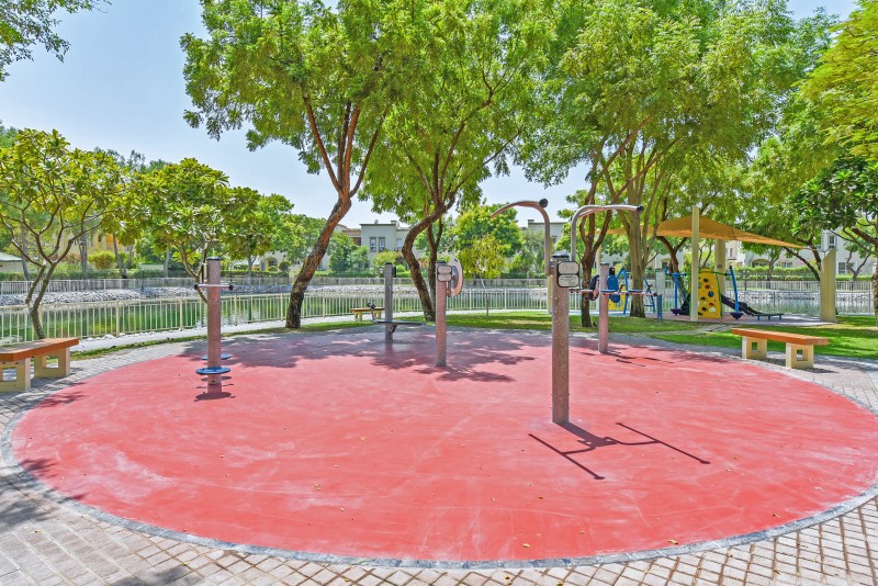 3 Bedrooms Villa in Springs 6