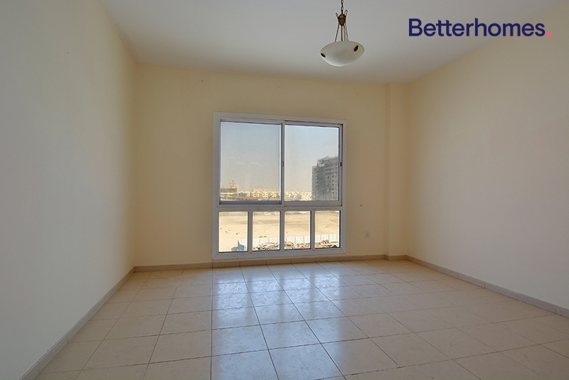 1 Bedroom Apartment in Mulberry 2