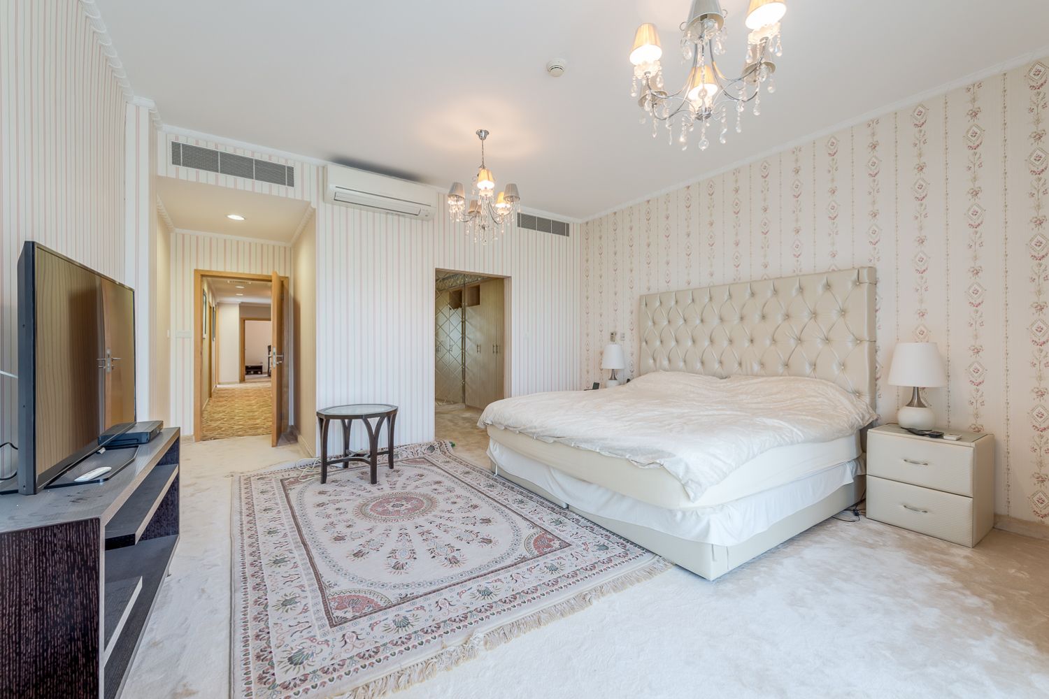 4 Bedrooms Villa in Beach Villas