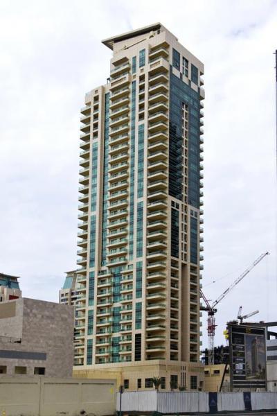 2 Bedrooms Apartment in The Royal Oceanic