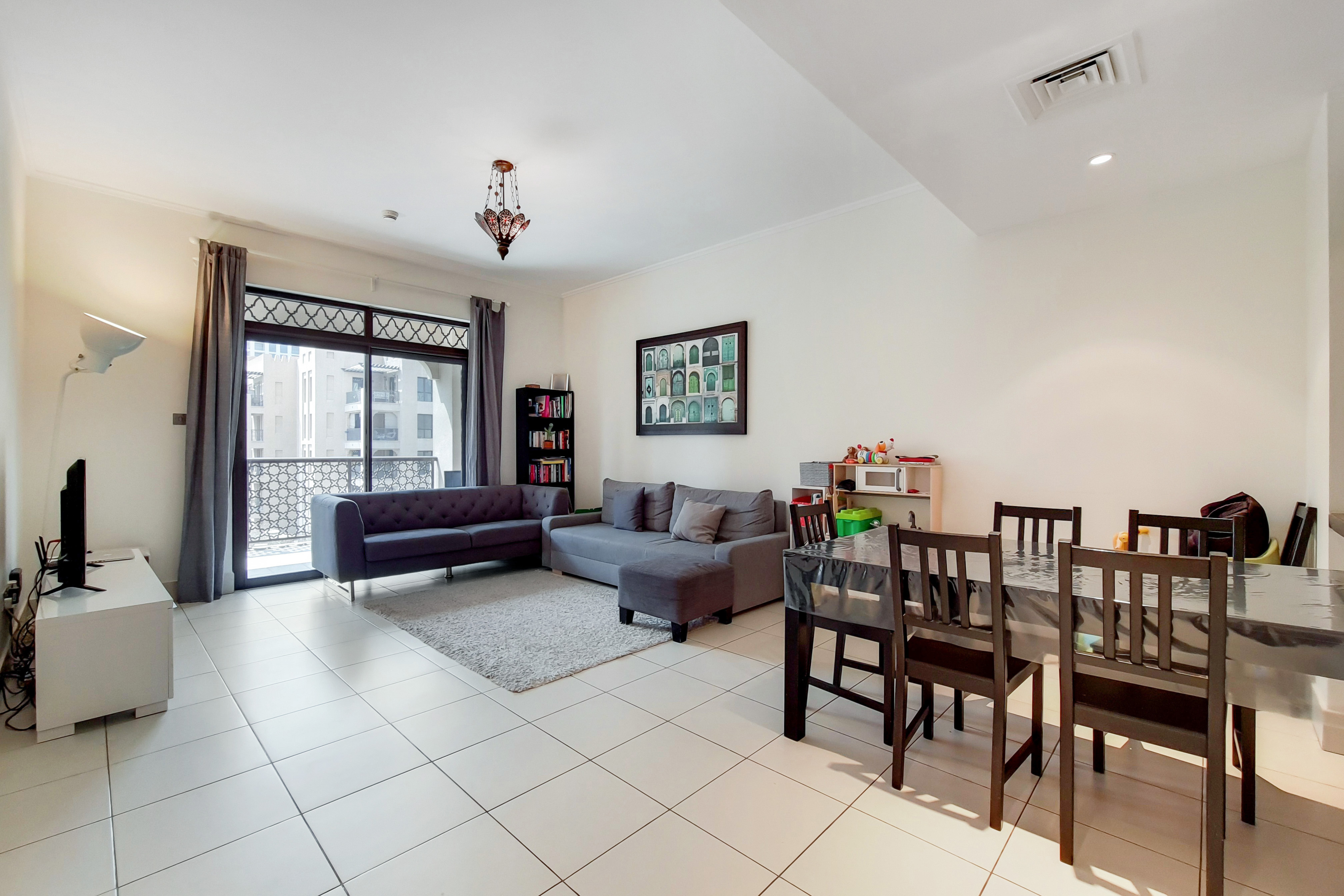 2 Bedrooms Apartment in Reehan 7