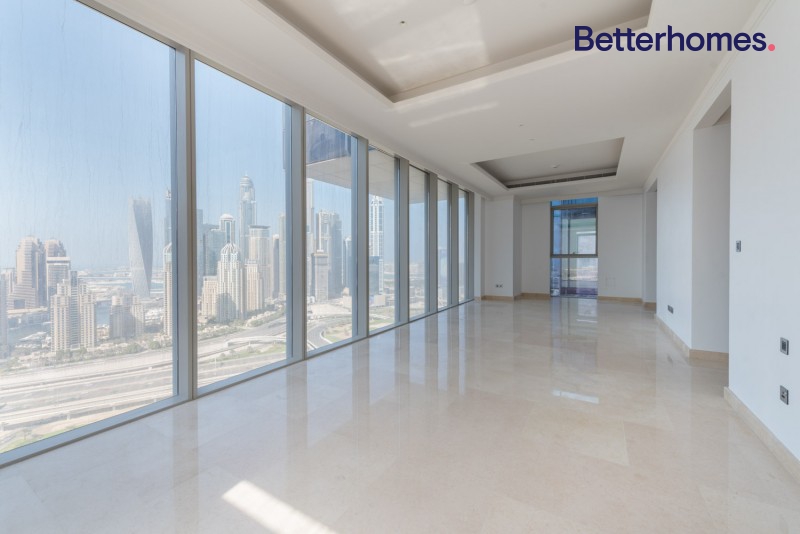 4 Bedrooms Apartment in The Residences JLT
