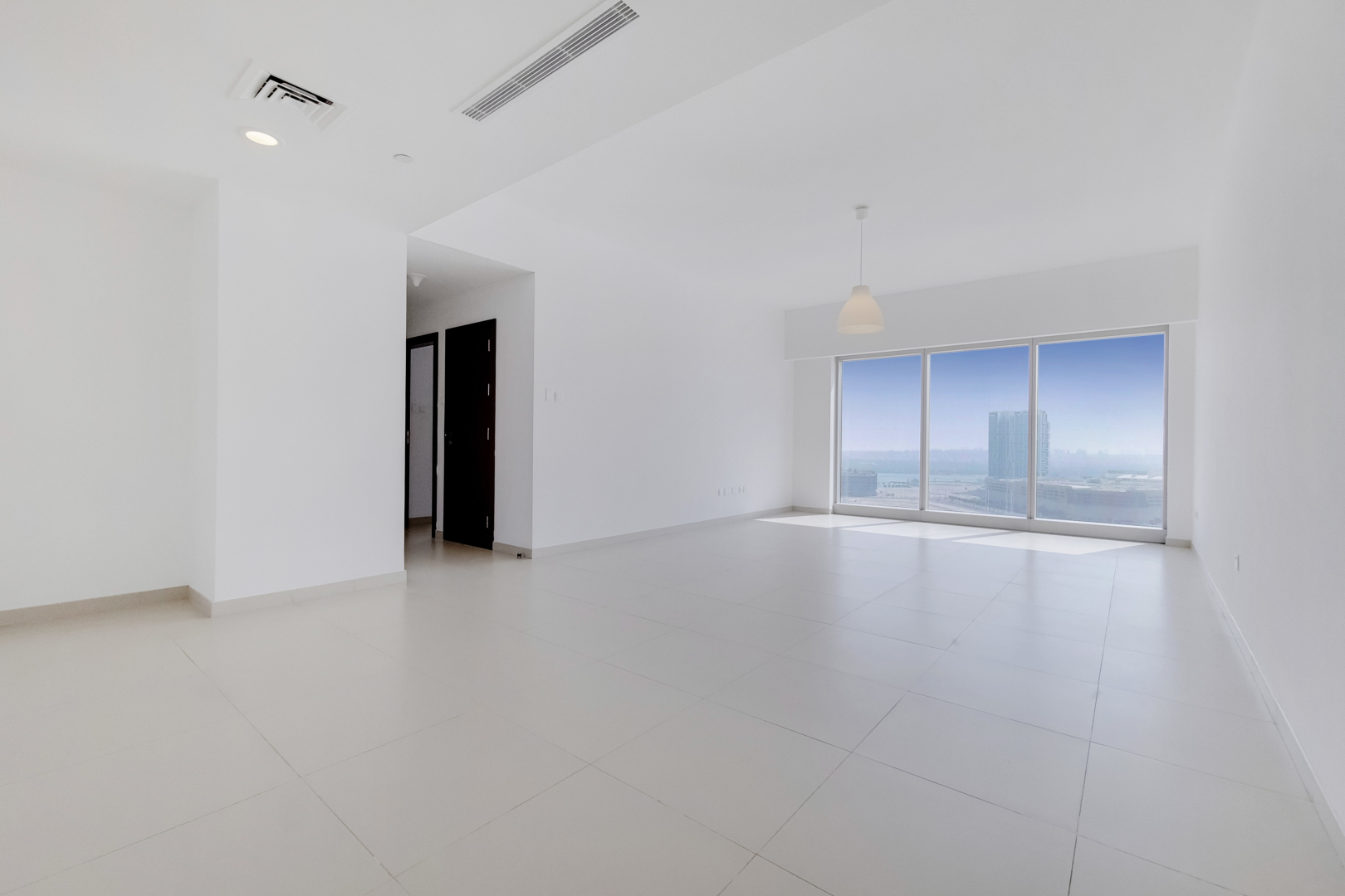 2 Bedrooms Apartment in The Gate Tower 1