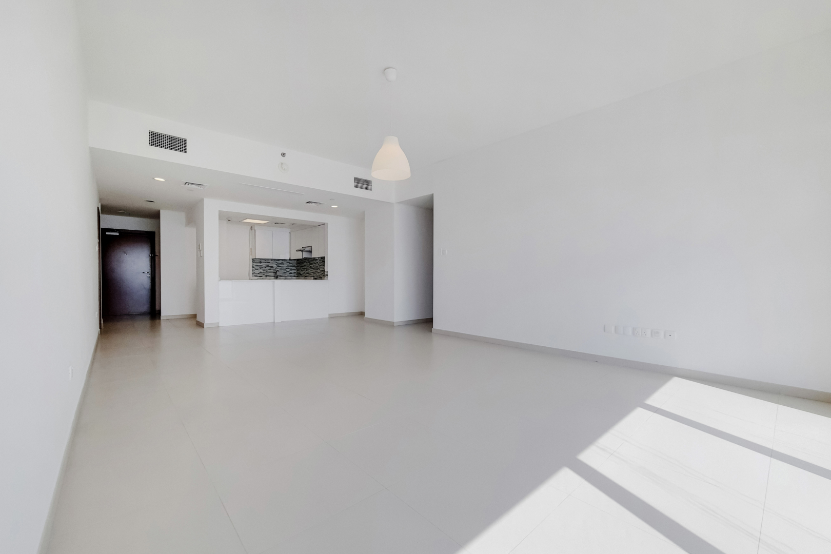 2 Bedrooms Apartment in The Gate Tower 1