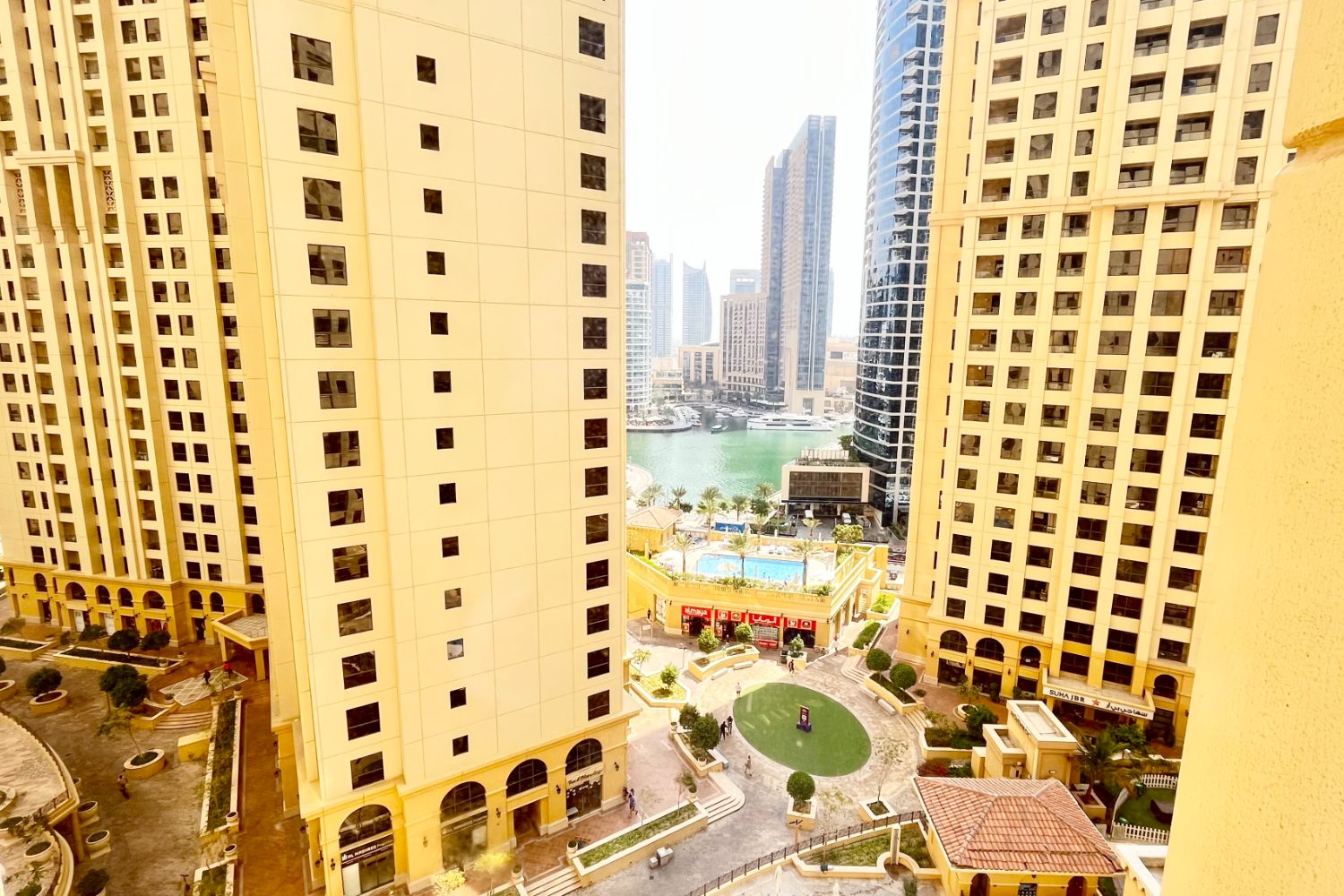 3 Bedrooms Apartment in Sadaf 4