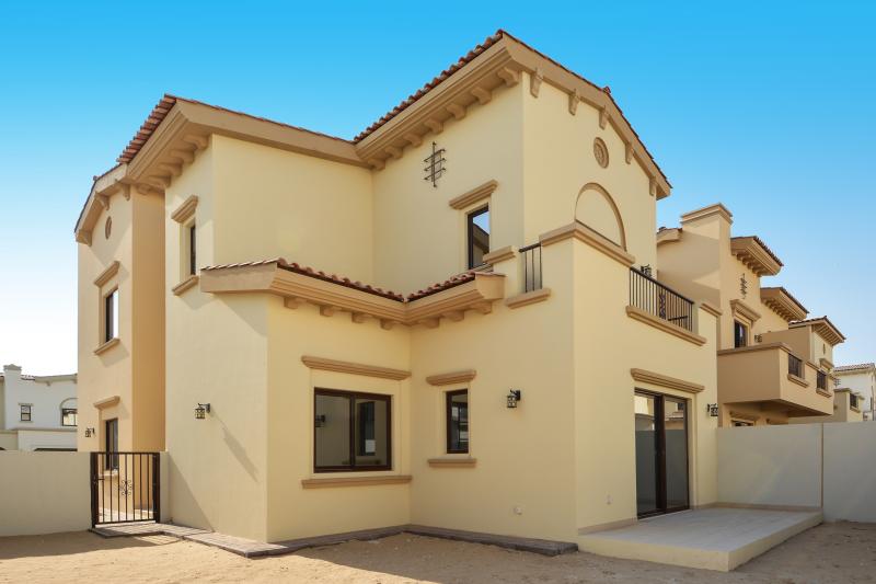 3 Bedrooms Villa in Mira 1