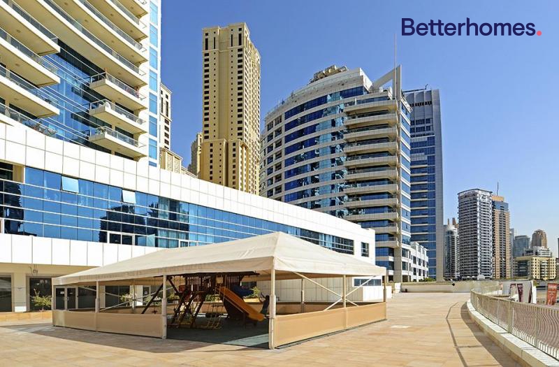 2 Bedrooms Apartment in Dorra Bay