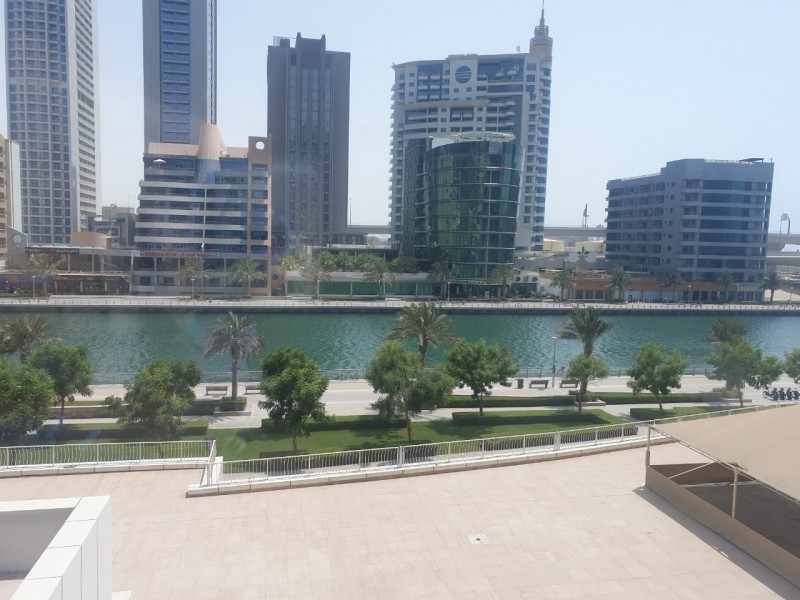 2 Bedrooms Apartment in Dorra Bay