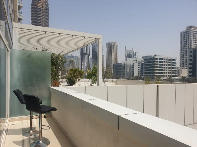 2 Bedrooms Apartment in Dorra Bay