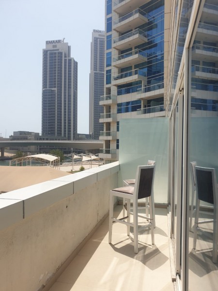 2 Bedrooms Apartment in Dorra Bay