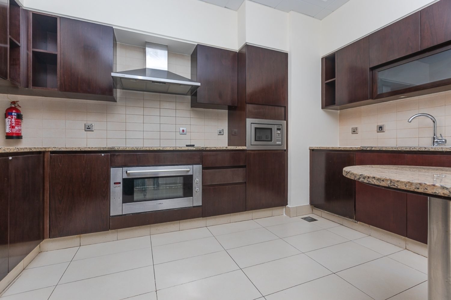 3 Bedrooms Apartment in Emerald