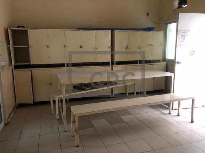 labor camp for rent in al quoz 3 in al quoz: aed 350/- per person | 84 rooms | 350 capacity | bhm-r-190155. built up area 40,000 sq.ft and price 1,411,200 aed yearly. contact us to enquire about this property or book a viewing today! | 10