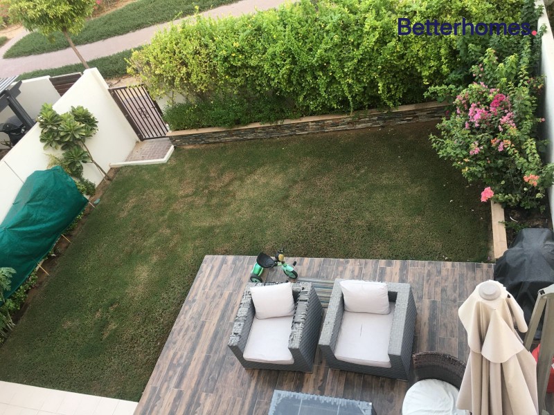 3 Bedrooms Villa in Mira 1