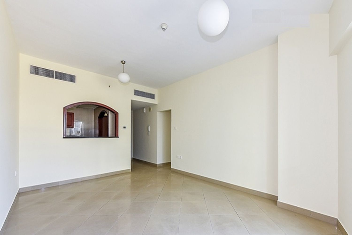 2 Bedrooms Apartment in Icon Tower 1