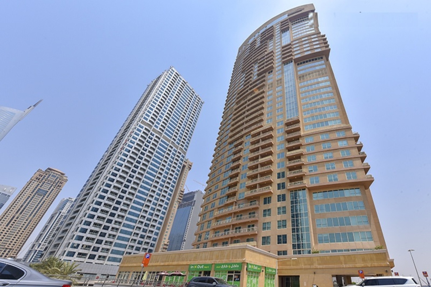 2 Bedrooms Apartment in Icon Tower 1