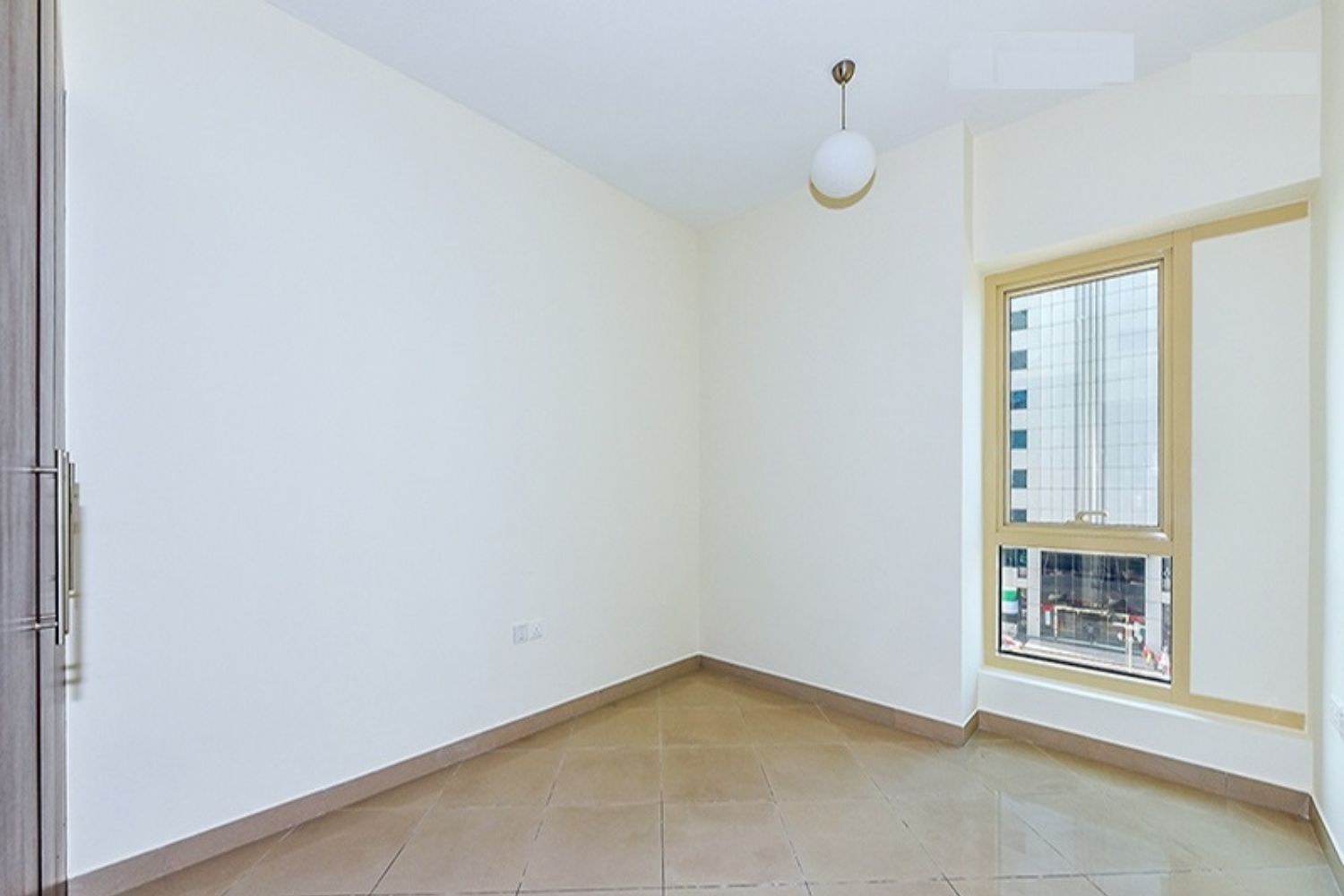 2 Bedrooms Apartment in Icon Tower 1
