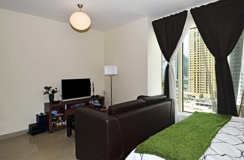  Studio in Icon Tower 2