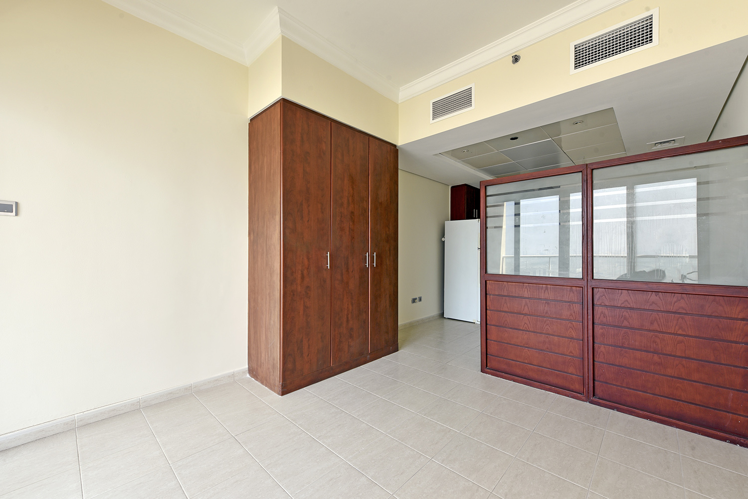  Studio in Lake View Tower