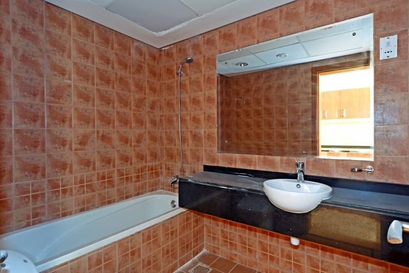  Apartment in The Crescent Tower C
