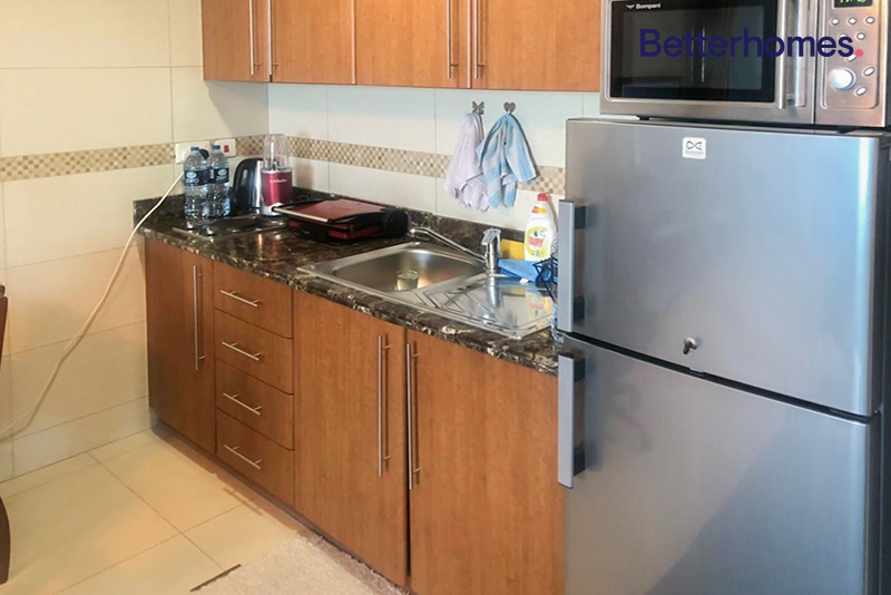 Studio in Saba Tower 2