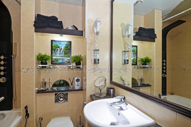  Apartment in Goldcrest Views 1