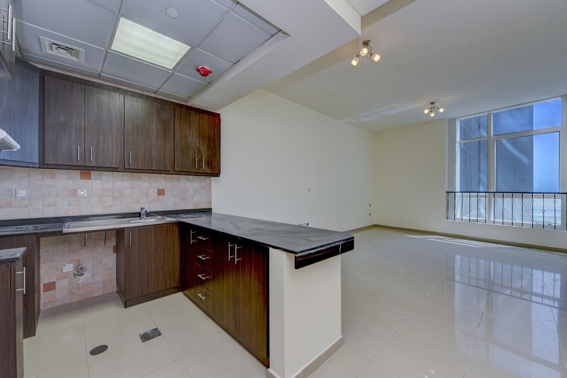 Apartment in Hydra Avenue Towers