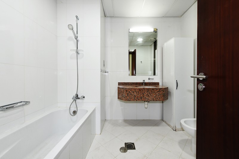Apartment in Hydra Avenue Towers