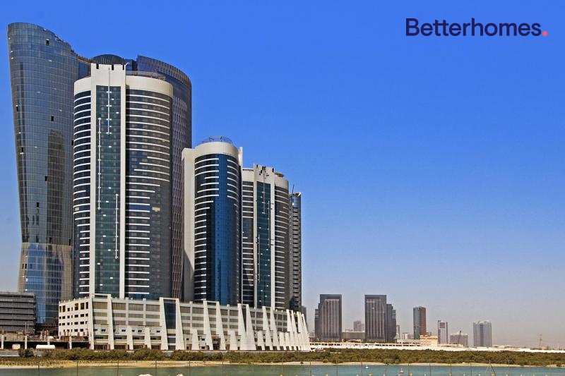 Apartment in Hydra Avenue Towers