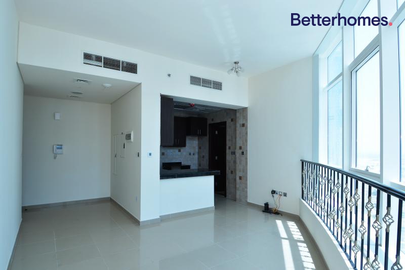  Apartment in Hydra Avenue Towers
