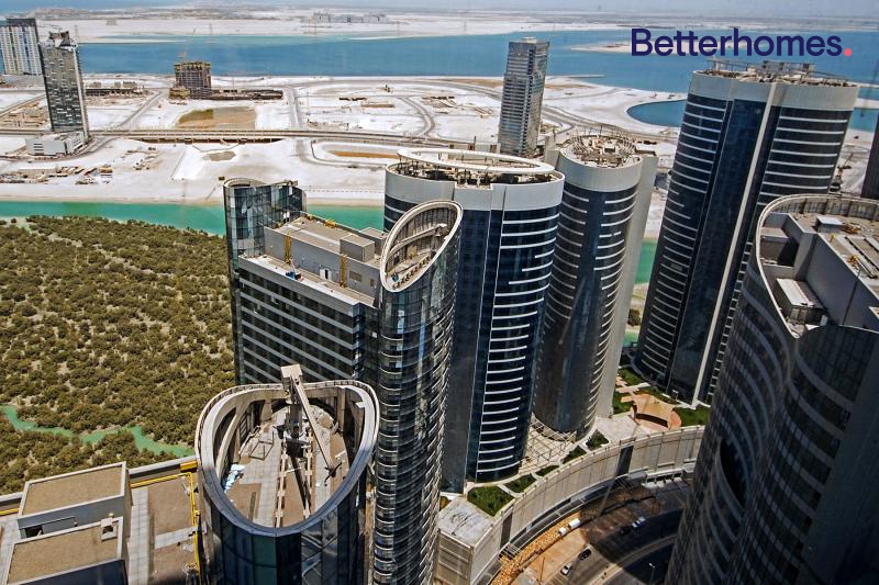  Apartment in Hydra Avenue Towers