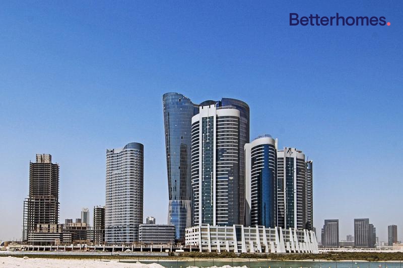  Apartment in Hydra Avenue Towers