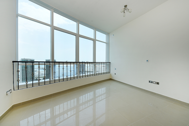 Apartment in Hydra Avenue Towers