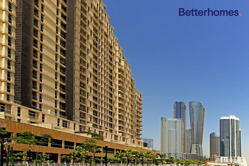 Apartment in Hydra Avenue Towers