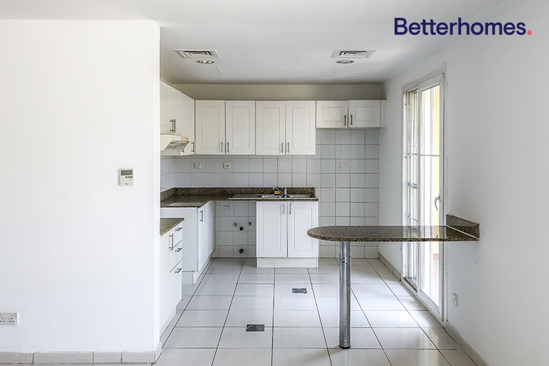 3 Bedrooms Villa in Springs 11