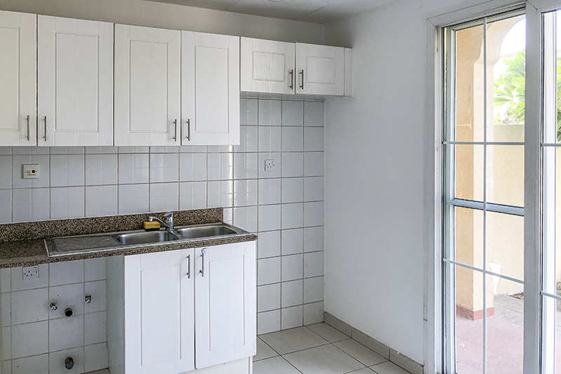 3 Bedrooms Villa in Springs 11