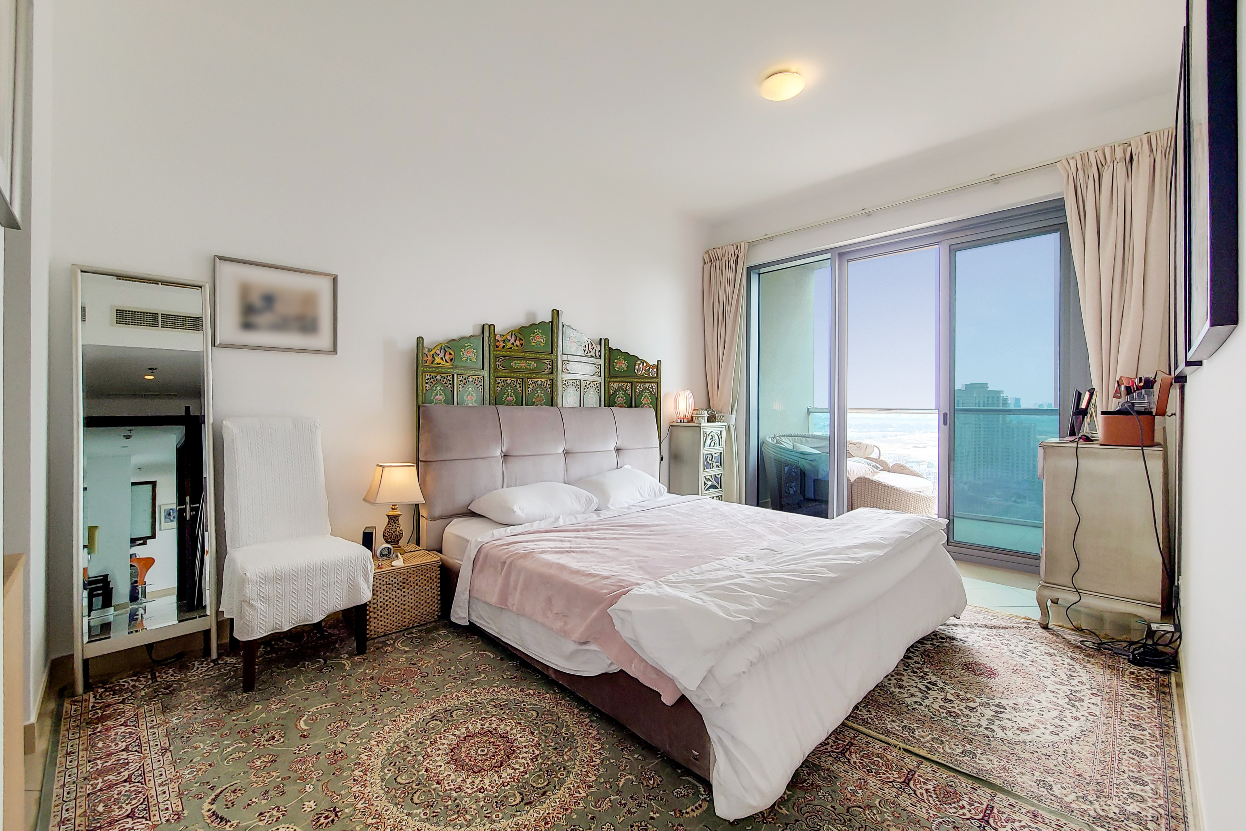 2 Bedrooms Apartment in Golf Tower 1