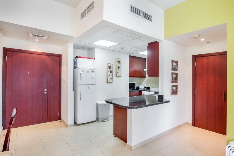1 Bedroom Apartment in Bahar 6