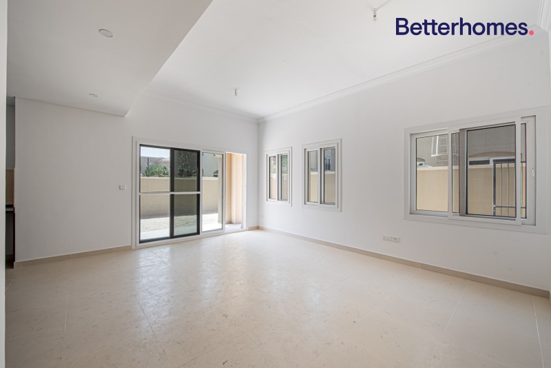 3 Bedrooms Villa in Casa Dora