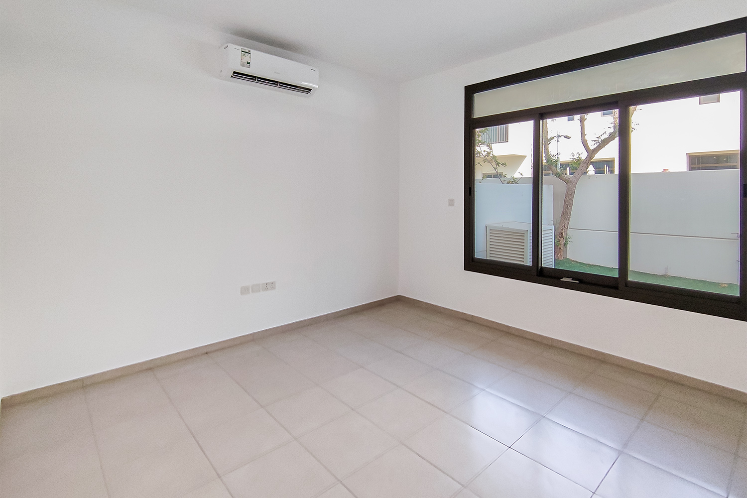 3 Bedrooms Villa in Hayat Townhouses