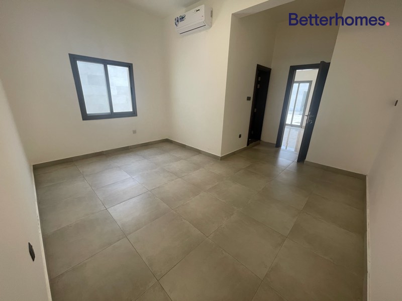 5 Bedrooms Villa in Jumeirah 1