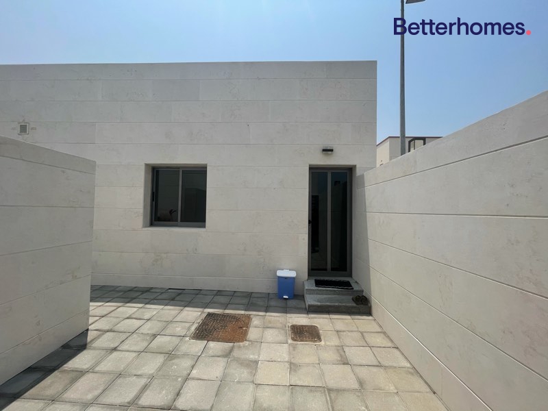 5 Bedrooms Villa in Jumeirah 1