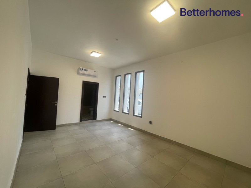5 Bedrooms Villa in Jumeirah 1