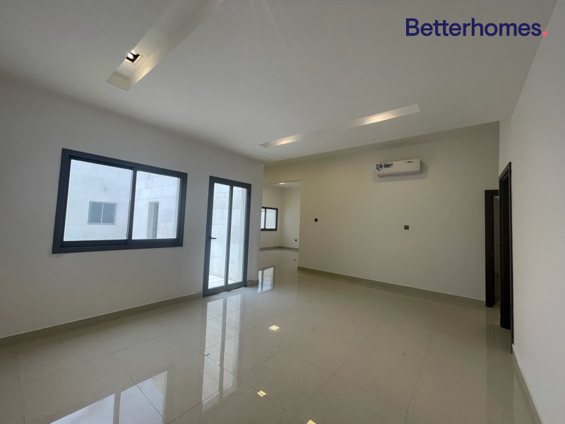 5 Bedrooms Villa in Jumeirah 1