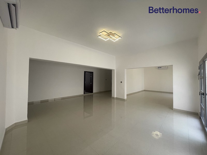 5 Bedrooms Villa in Jumeirah 1